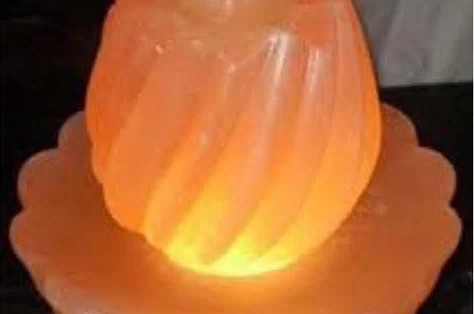 Himalayan Salt Lamp — Twist