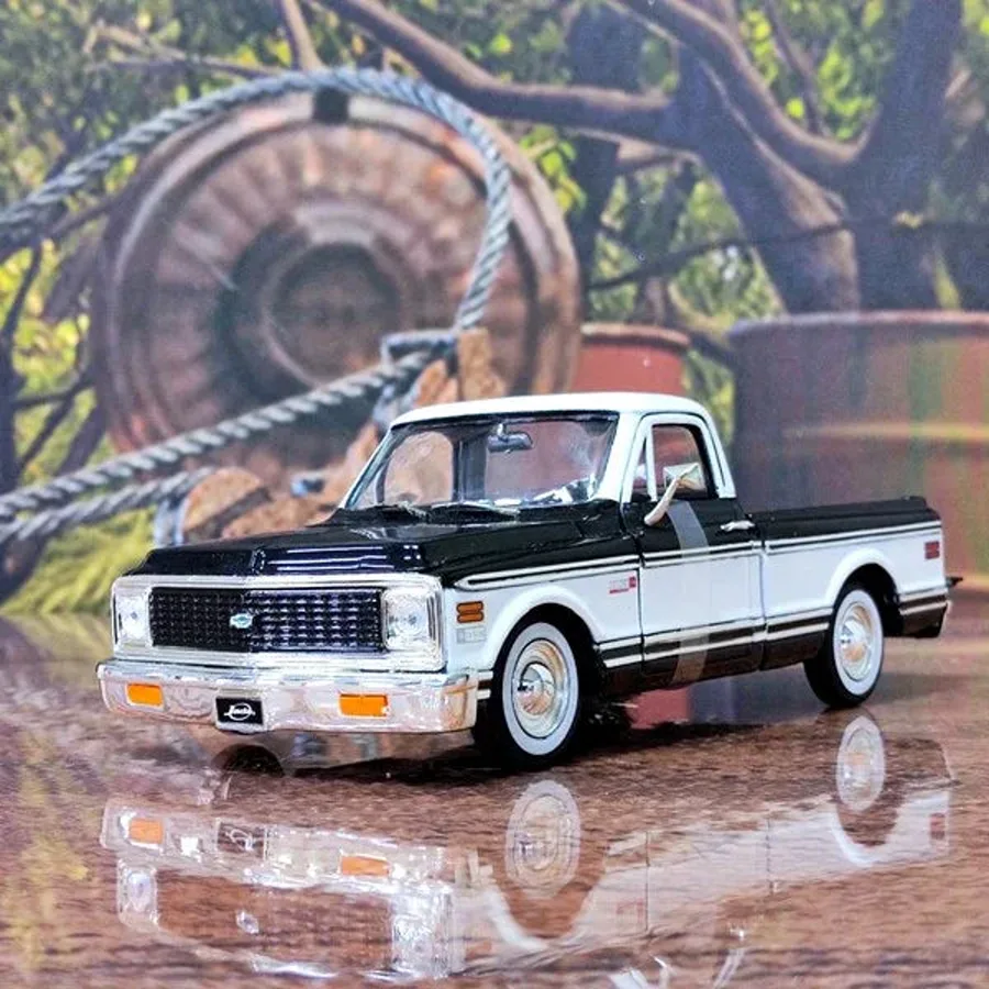 Toyland — CHEVROLET C-10 PICKUP TRUCK