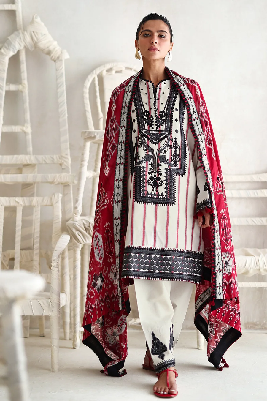 Gul Ahmed — 3 Piece Embroidered Jacquard Suit with Printed Denting Lawn Dupatta