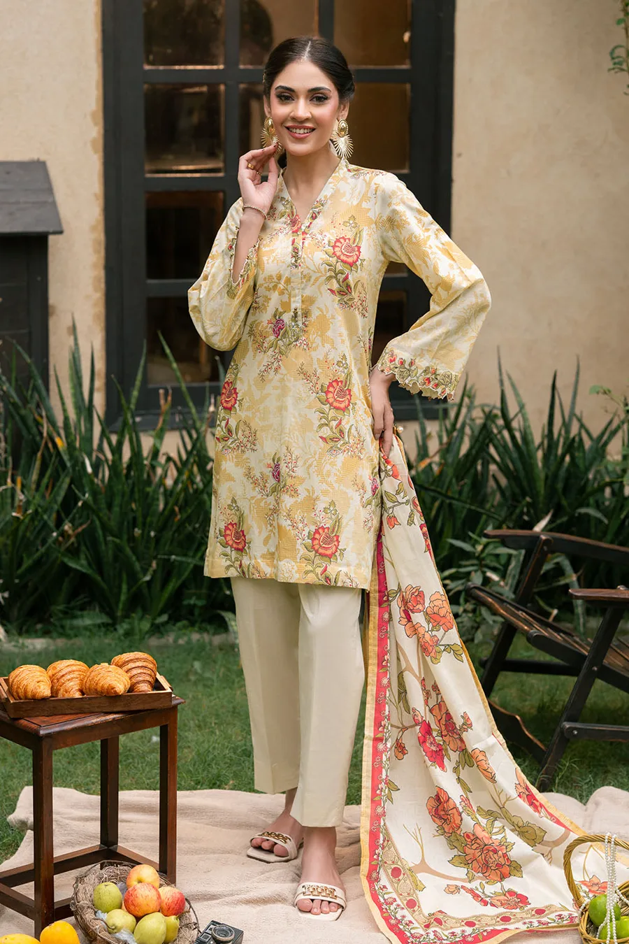 Gul Ahmed — 3 Piece Printed Lawn Suit with Printed Lawn Dupatta