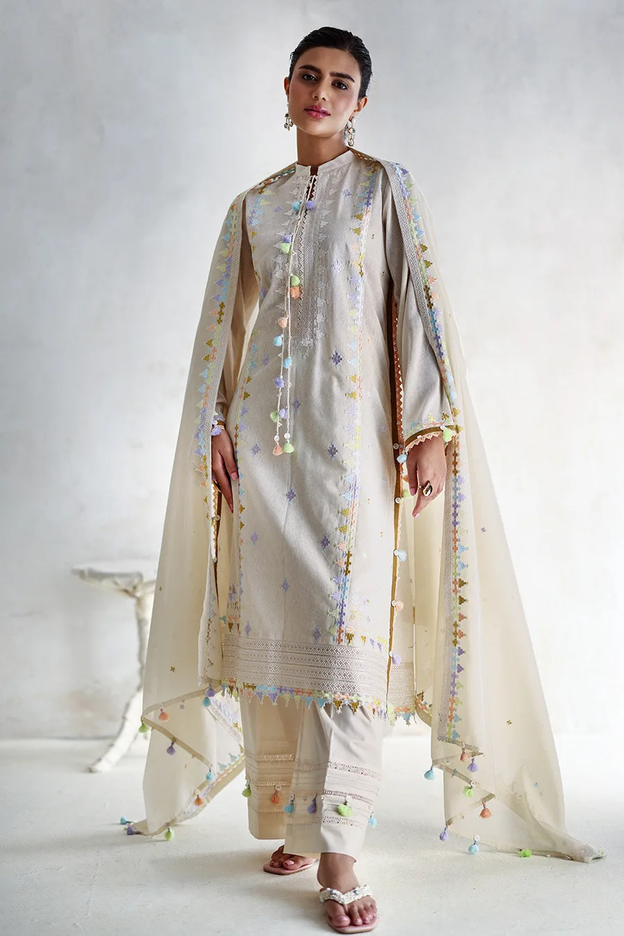 Gul Ahmed — 3 Piece Embroidered Cotton Nylon Suit with Jacquard Dupatta and Dyed Inner